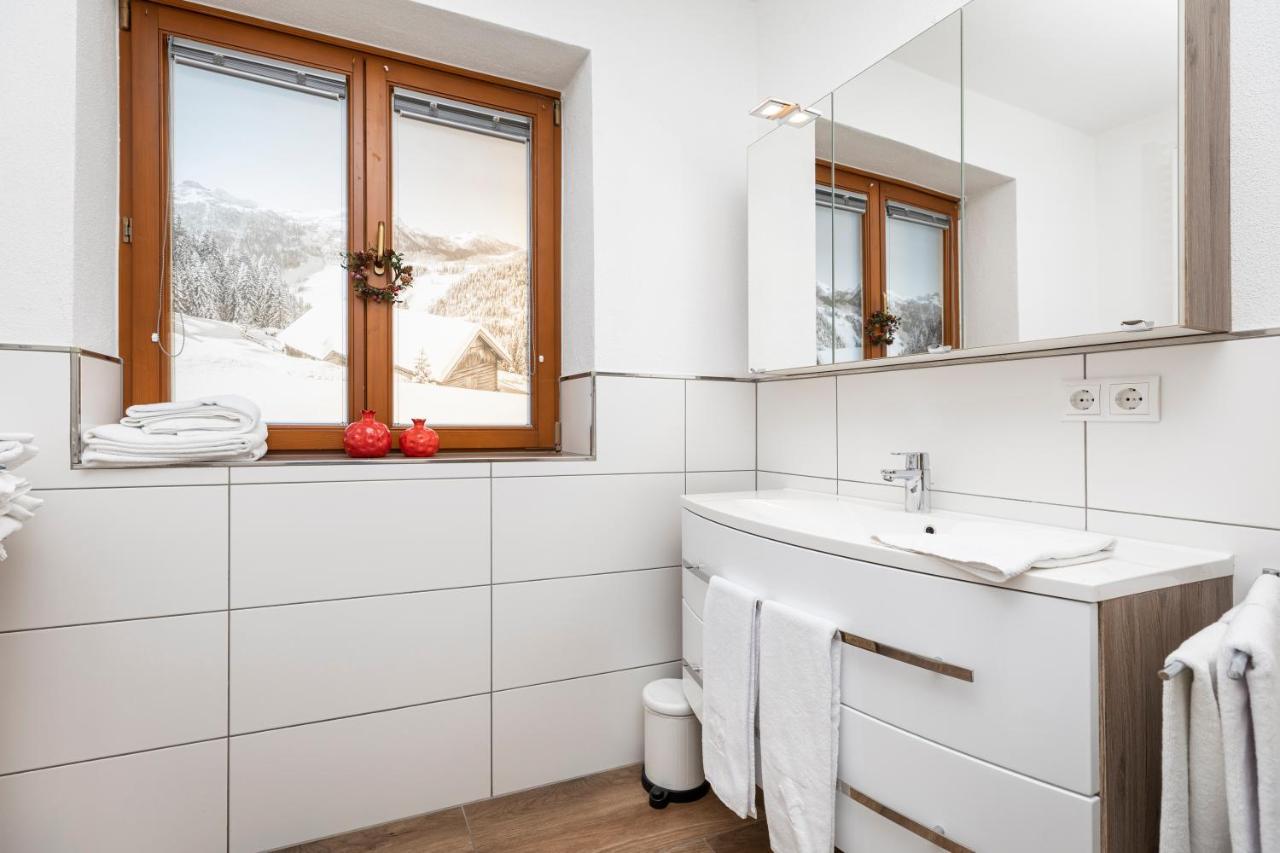 Herzerl-Chalet Appartements Flachau Esterno foto