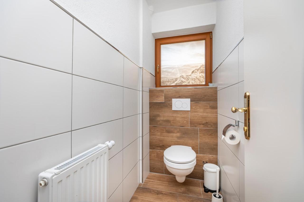 Herzerl-Chalet Appartements Flachau Esterno foto
